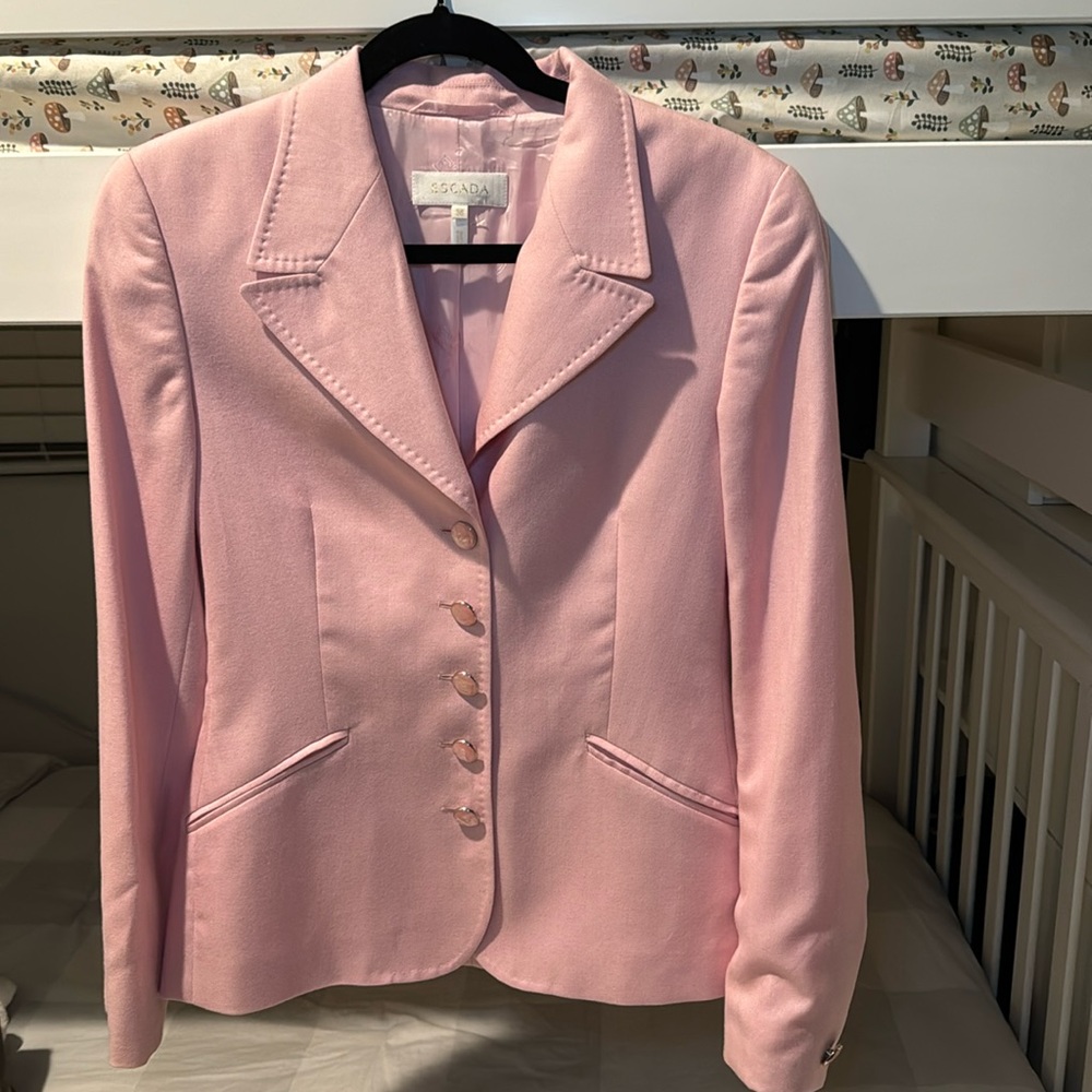 Escada Blazer in light pink size 36- M